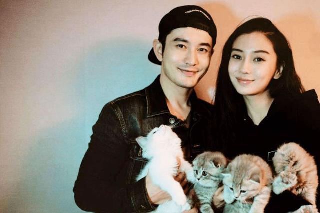 黄晓明携新女友冒雨秀恩爱,赵仕瑾含情脉脉身材傲人,乘车返爱巢