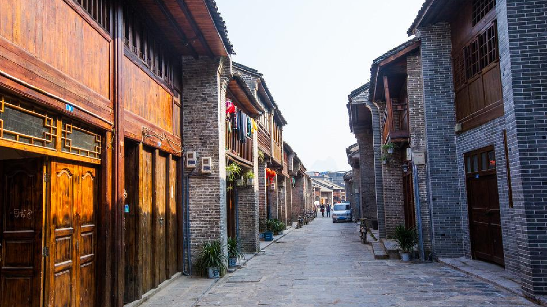 阳朔兴坪古镇,历史传承了1730多年,20元人民币的背面图景就在这