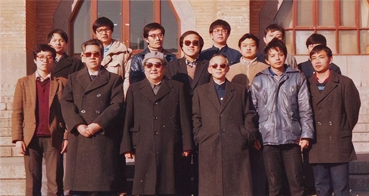 韩培信:曾主政苏州,扬州,后任江苏省委书记,政绩斐然,活97岁