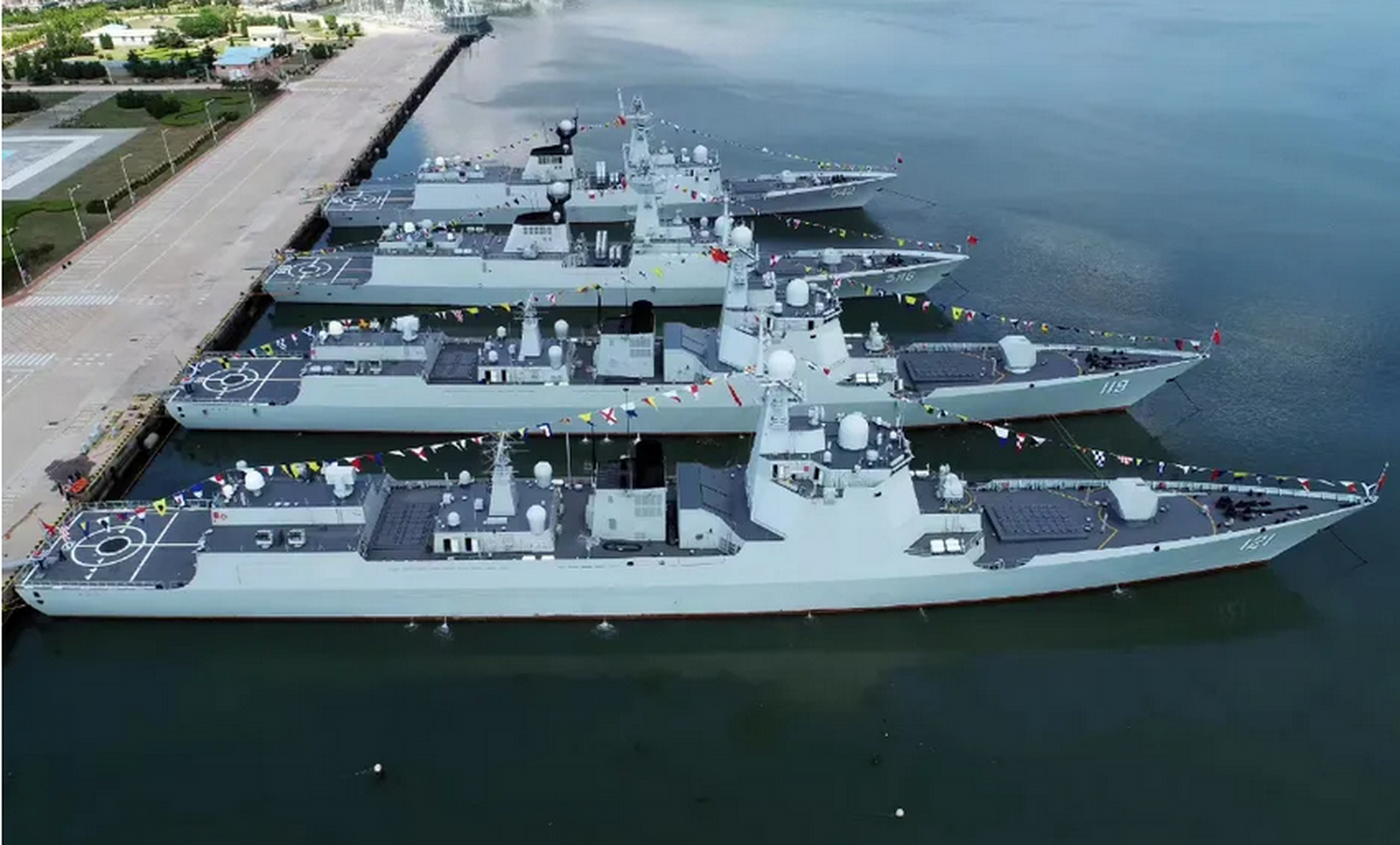 在中俄"北部·联合-2023"联合海军演习结束以后,中国海军121海上编队