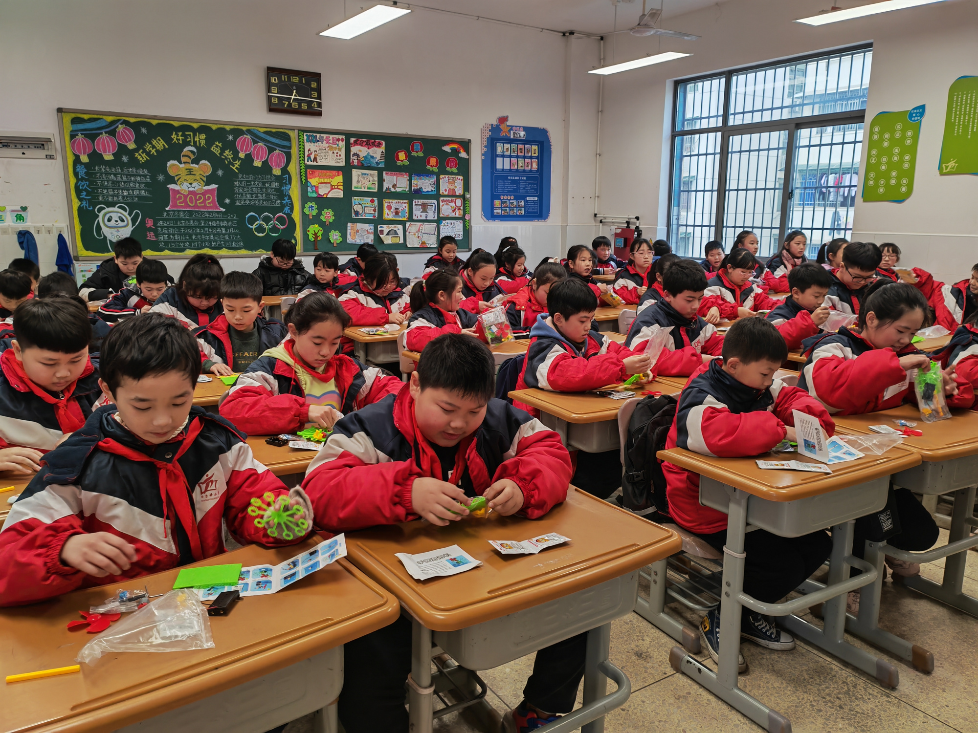 开福区四方坪小学:享受"双减"时光 感受科技魅力