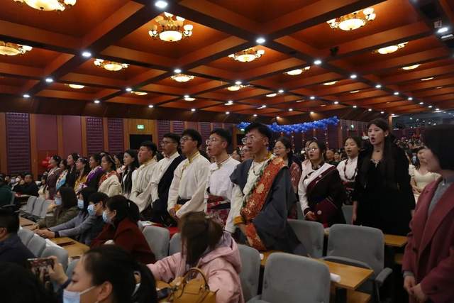 大兴区第二中学举行2023届十八岁成人仪式暨高考百日誓师
