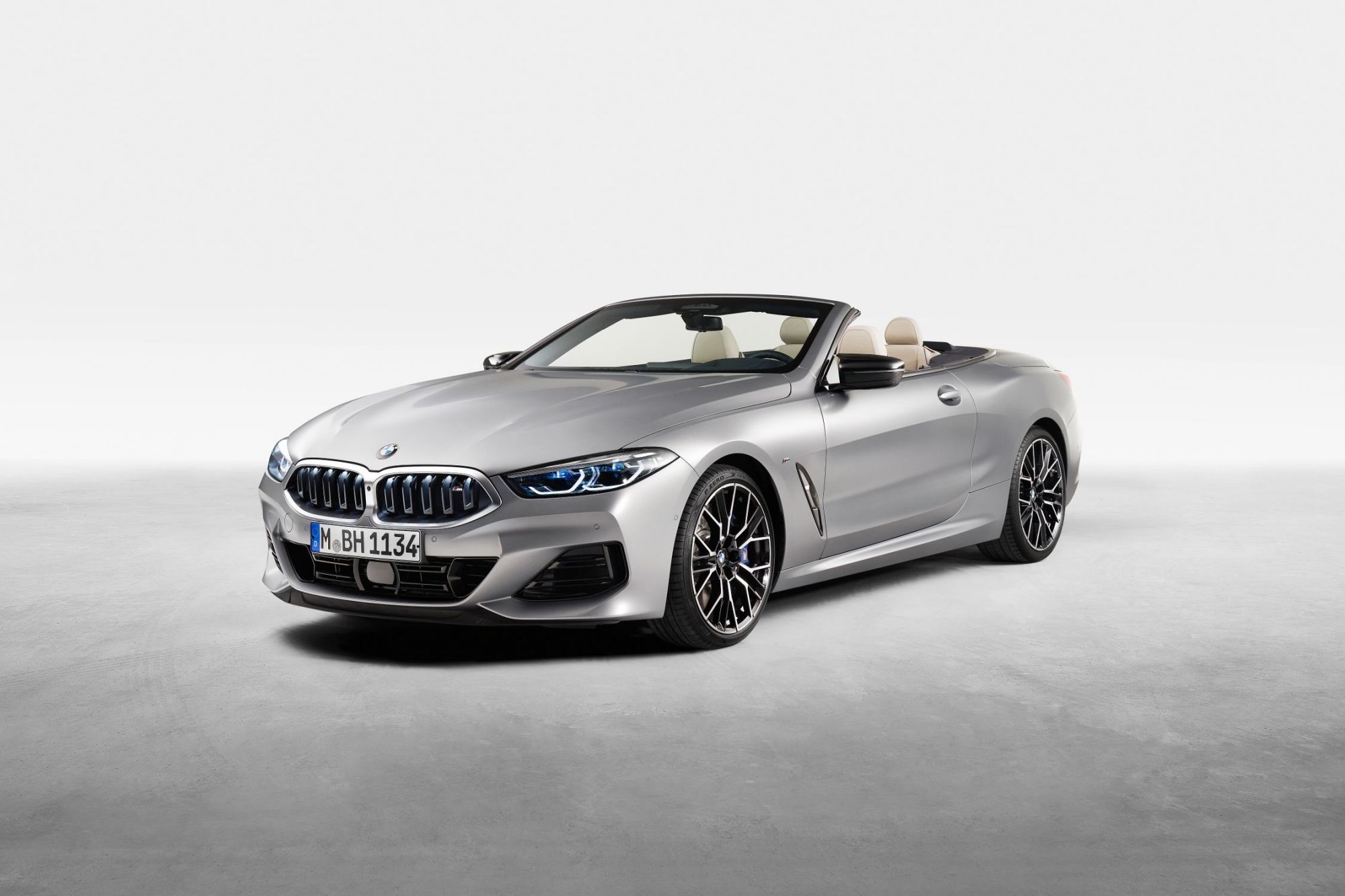 外观变化明显 网通社独家获得新bmw 8系/m8官图