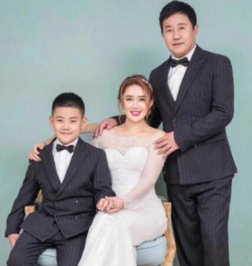 王小宝:和原配离婚后,再婚娶小19岁的妻子,成人生赢家