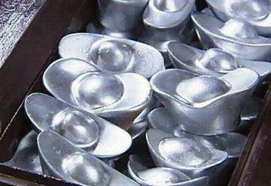 19世纪,越南阮朝"半银半钱"港税受到了哪些方面的影响?