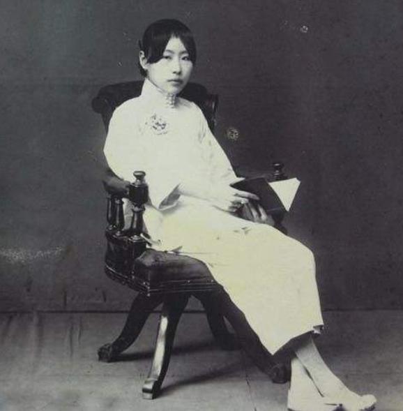 王亚樵郁闷去散心,尾随一陌生女子进院,王亚樵:她居然成了老婆