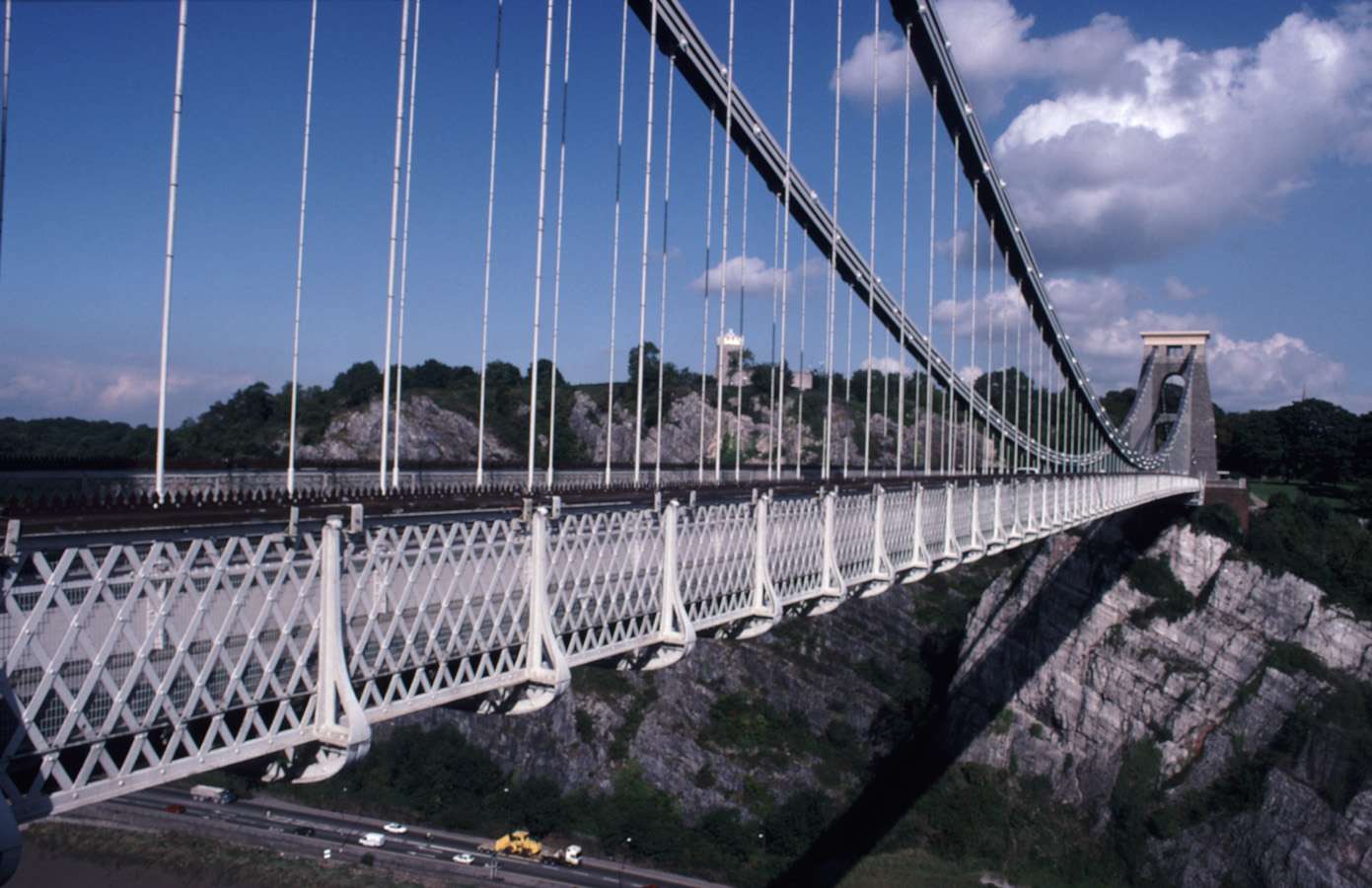 斜拉桥和悬索桥图片