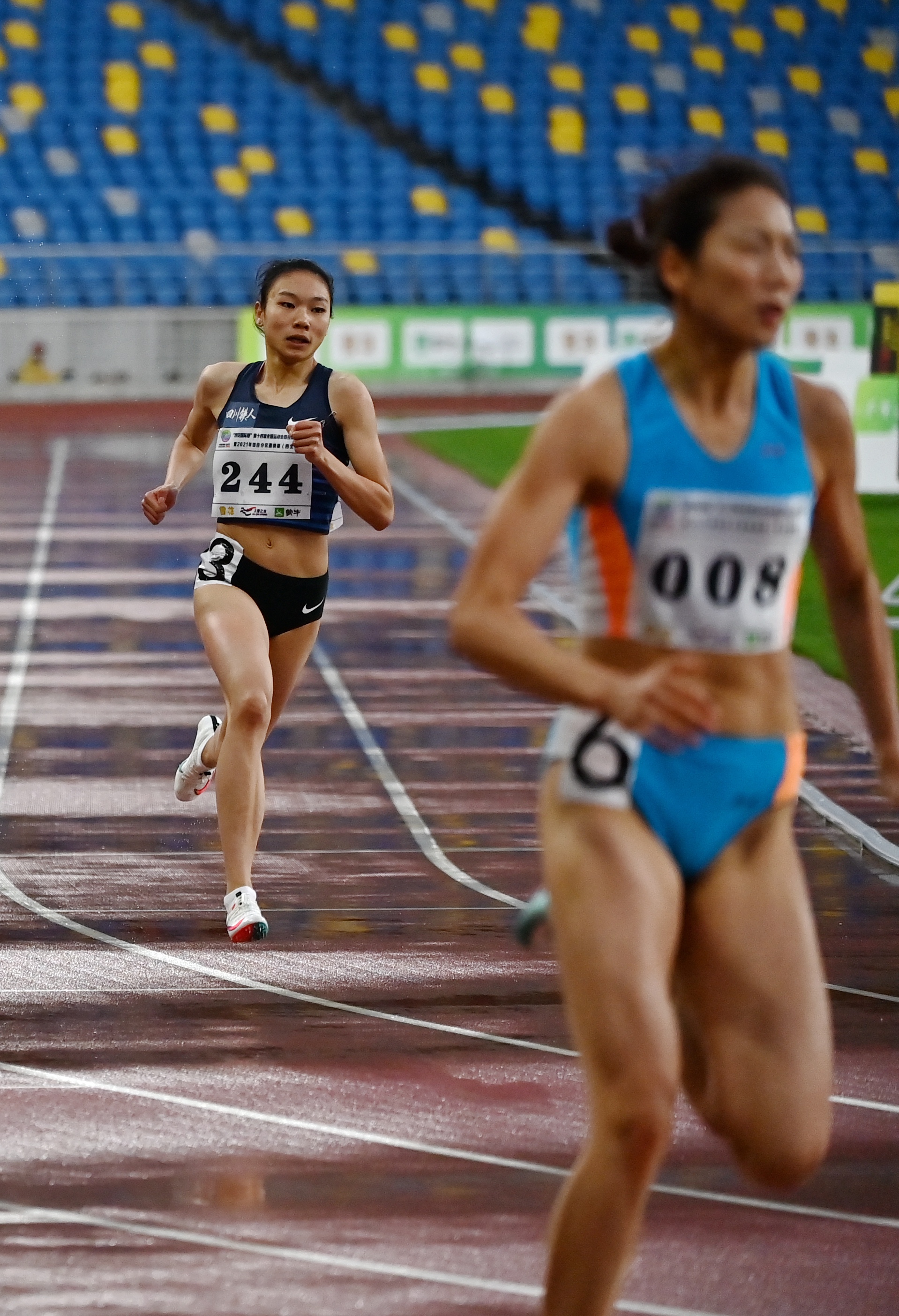 田径——全运会田径测试赛:女子400米赛况(2)