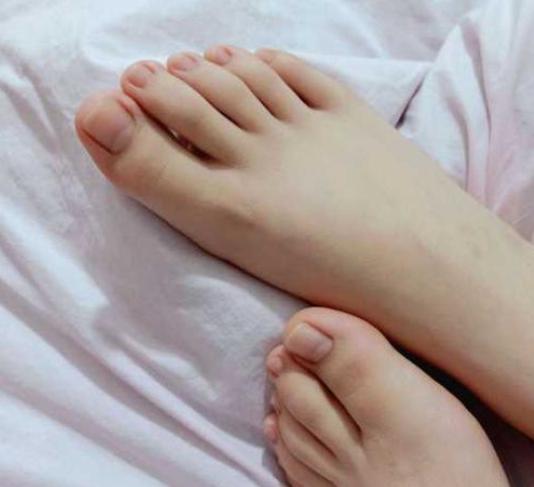 女人健不健康,看脚就能知晓,对照看看你的脚有没有这5个特征
