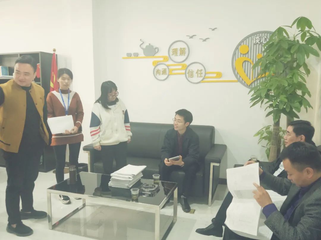 给力!麻城副市长高淦调研督导"七人普"工作