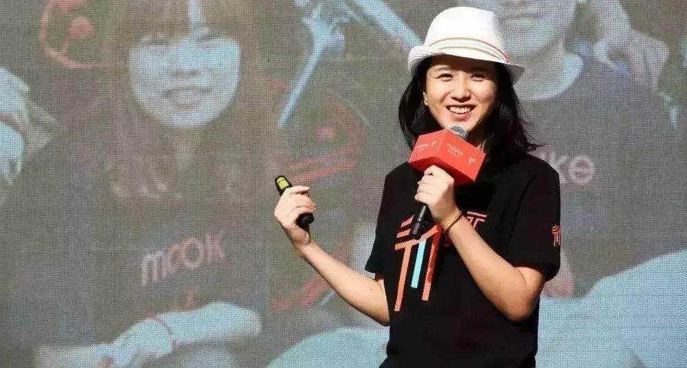 套现15亿后她把烂摊子留给美团单车女王胡玮炜有多精明