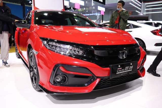 预算15万左右,这4款轿车或许更适合躁动的年轻人,好看还好开