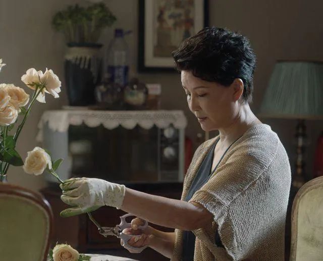 为什么有退休金的老人,一般不想找老伴儿?女人给出的理由很现实