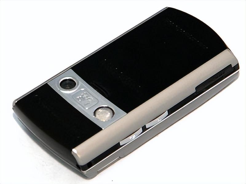 稳重的滑盖手机——三星d728手机