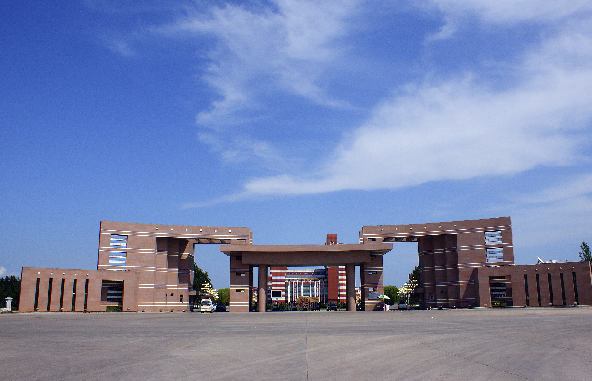 这所学校,曾是三大粮食学校之一,为何最终演变成了工业大学?