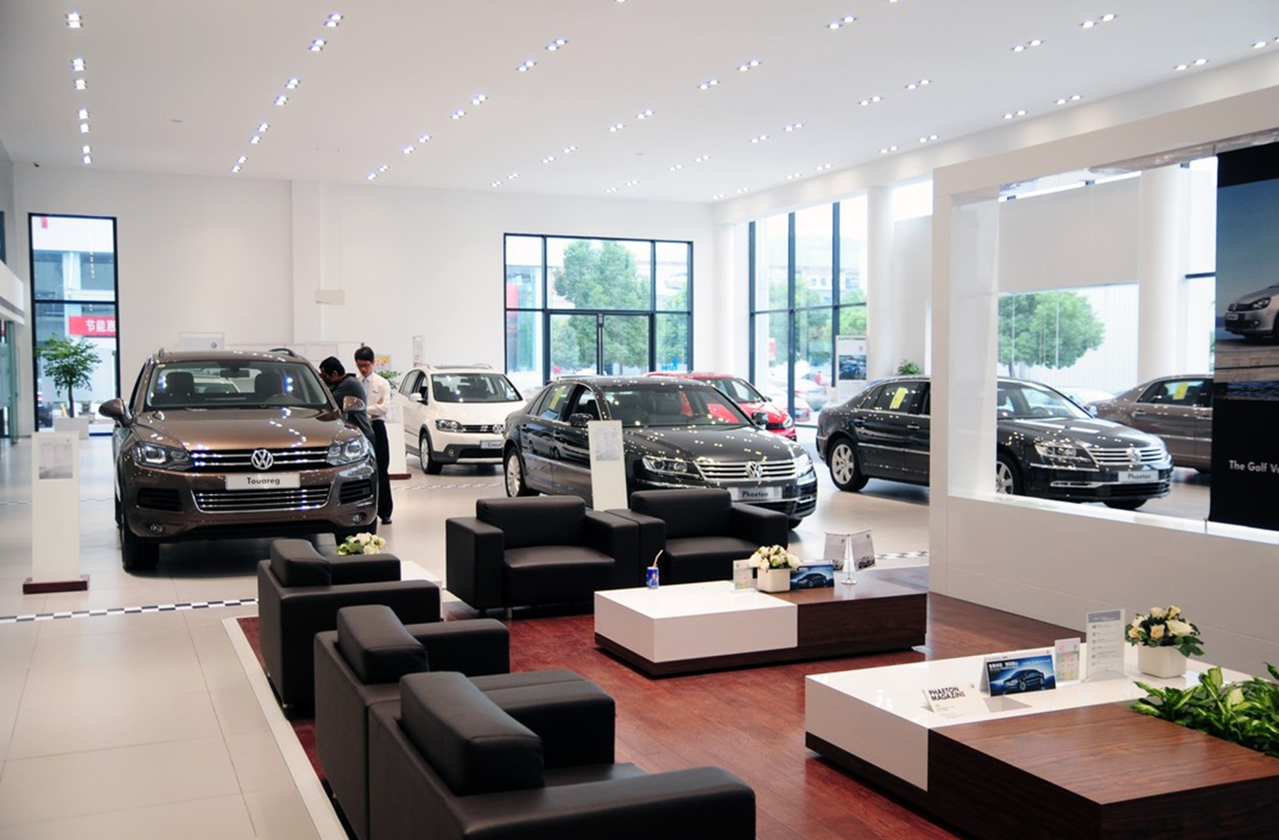 为何4s店宁愿"5年免息",也不愿让客户全款买车?有啥猫腻吗?