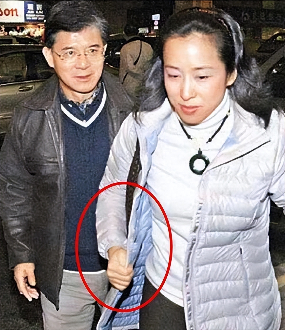回顾朱玲玲一家三姐妹姐姐比她还要美老公一个比一个有钱