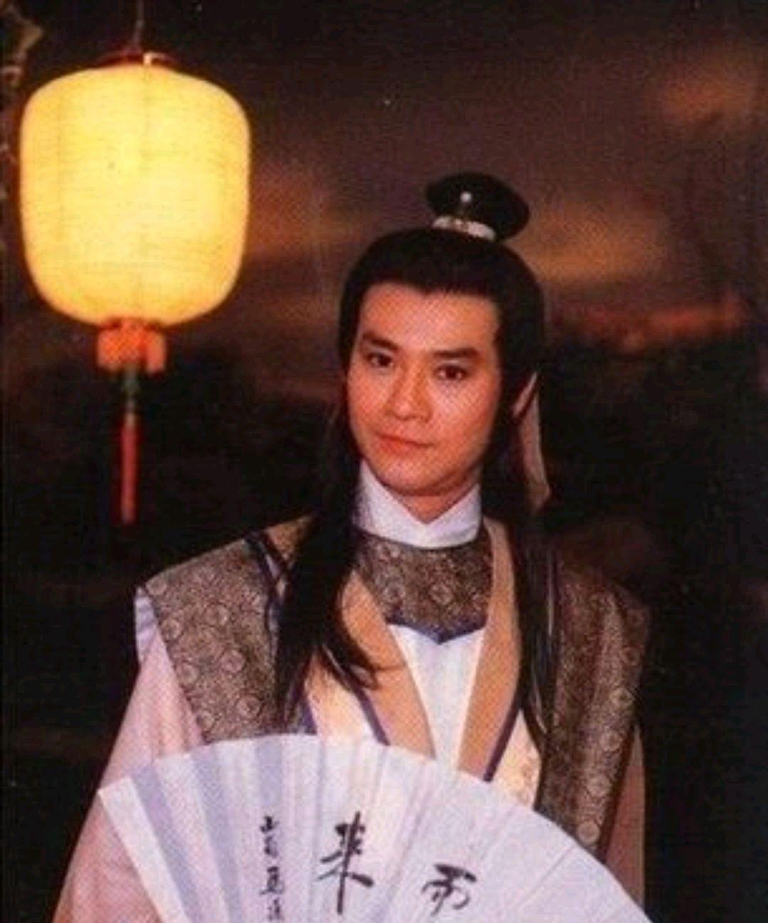 提起风流倜傥四个字,大家脑海中第一个人便是郑少秋.