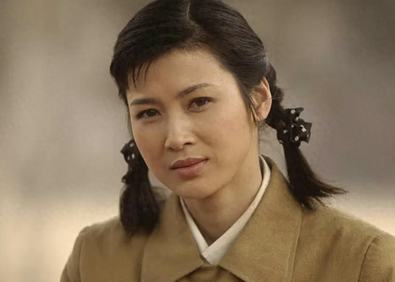 出演了一系列抗战剧,如《阳光像花一样绽放》,《红色记忆》,《狼毒花