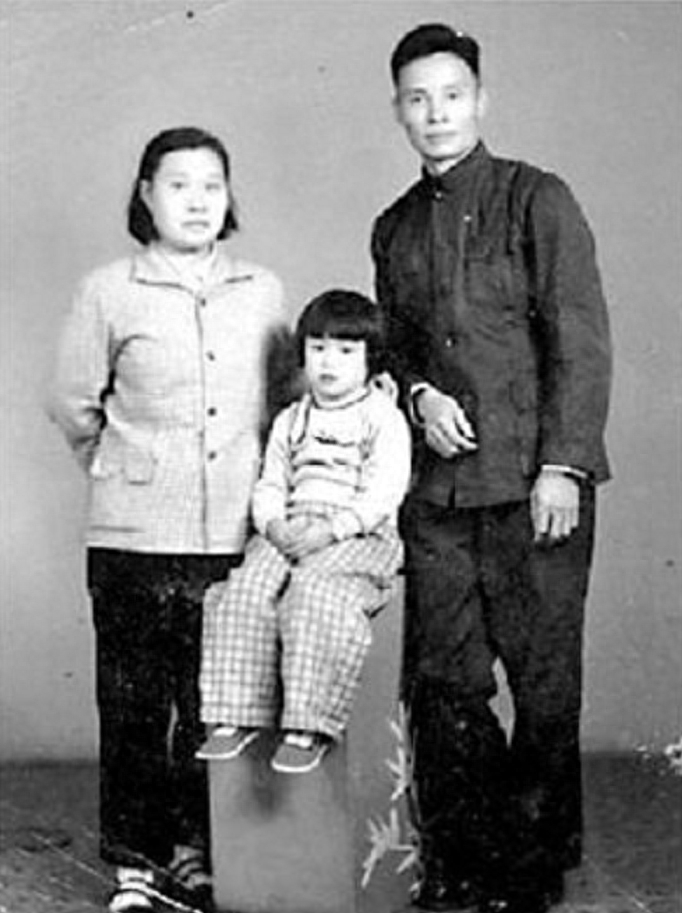 王近山1969年复出,迎接当晚尤太忠发火:你们不敢去接我自己去接