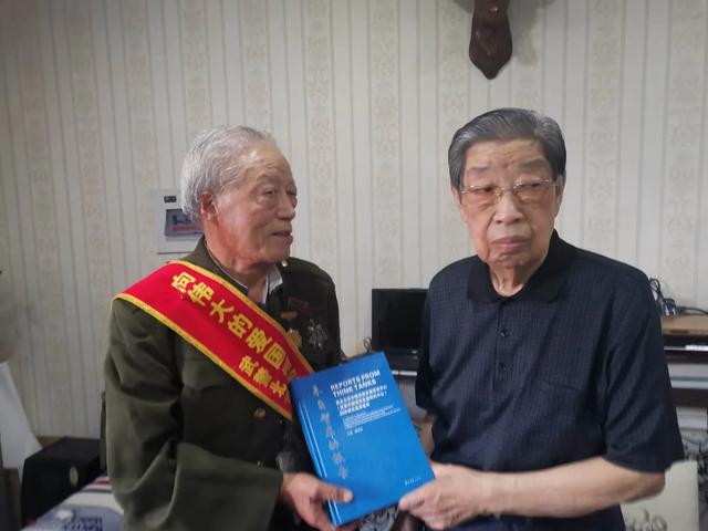 原陕西省委书记张勃兴老书记关心民营企业的发展