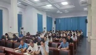 筑牢思想防线!上蔡县教育局党委书记,局长邱应征讲廉政党课