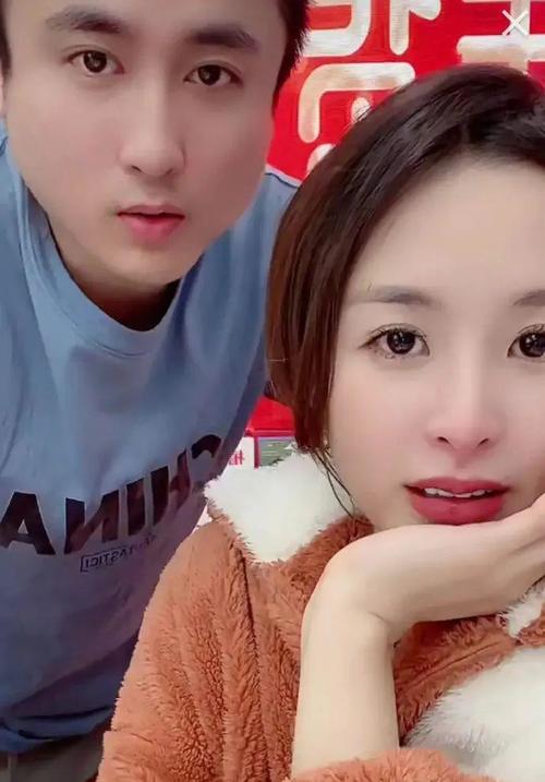 散打哥老婆真真姐透露,养两个孩子每月花40万,有这个条件不能省