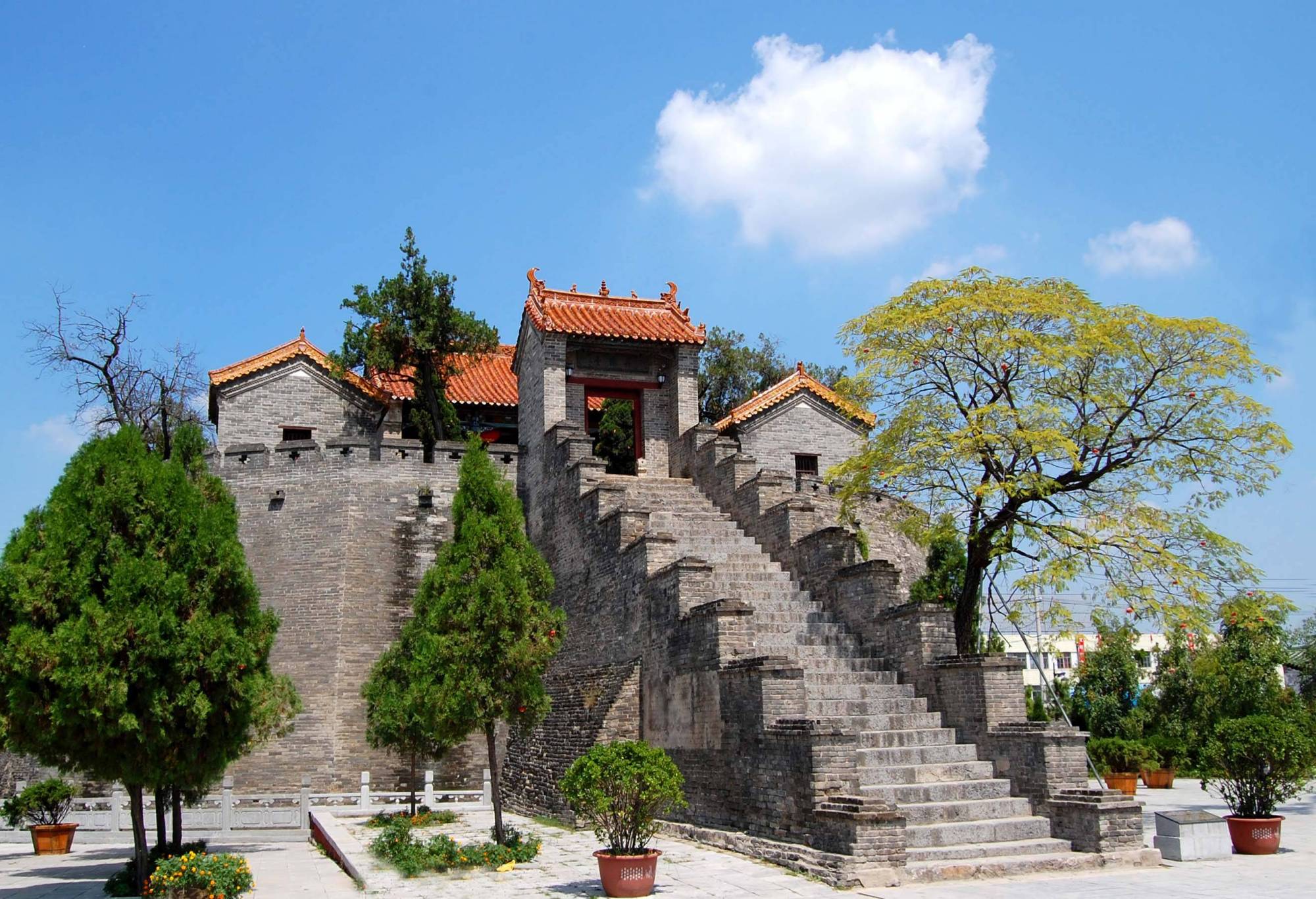 38年,日军向"老君台"连发13枚炮弹,结果全哑弹,原因至今成谜