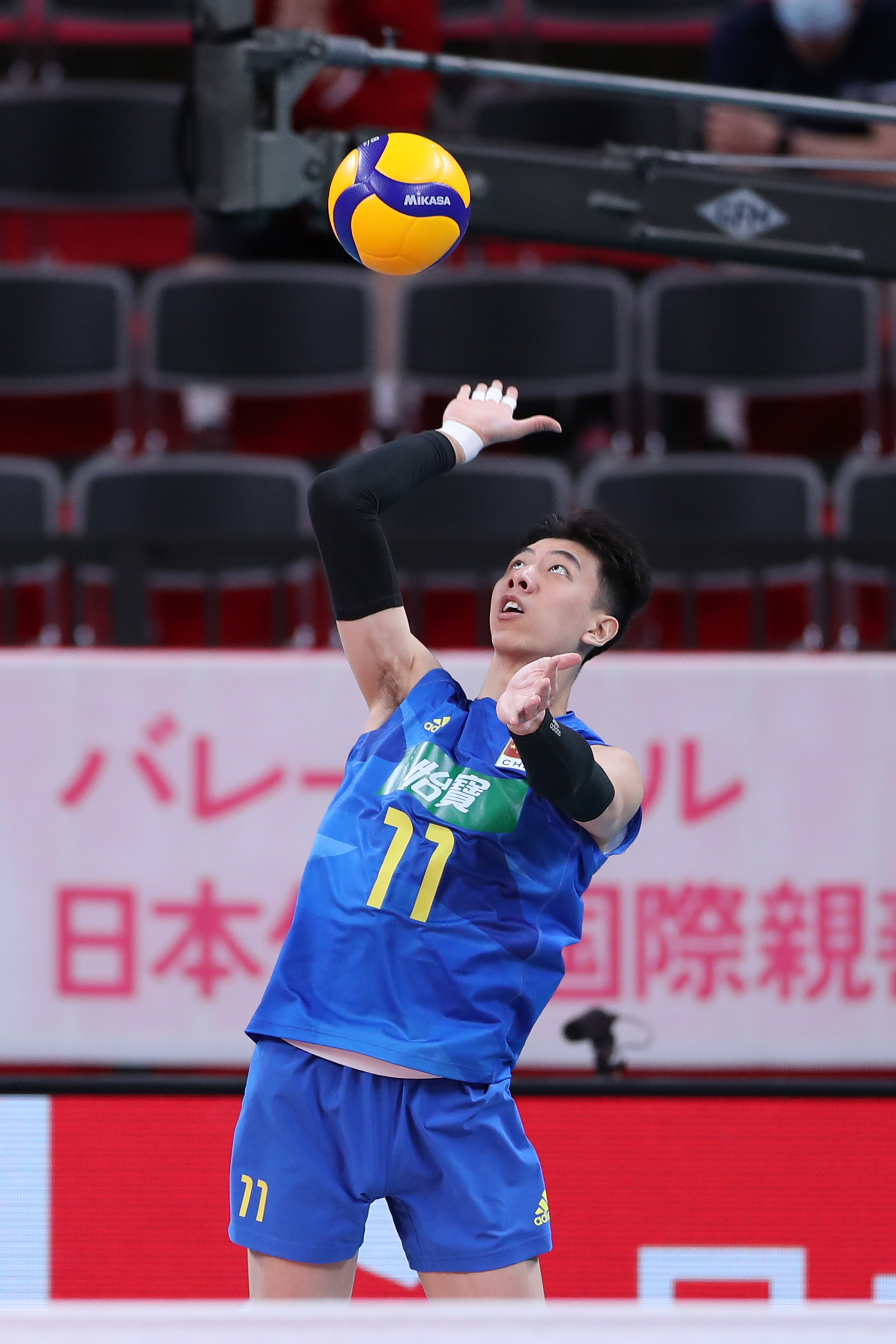 排球——东京奥运会测试赛:中国男排不敌日本男排(2)