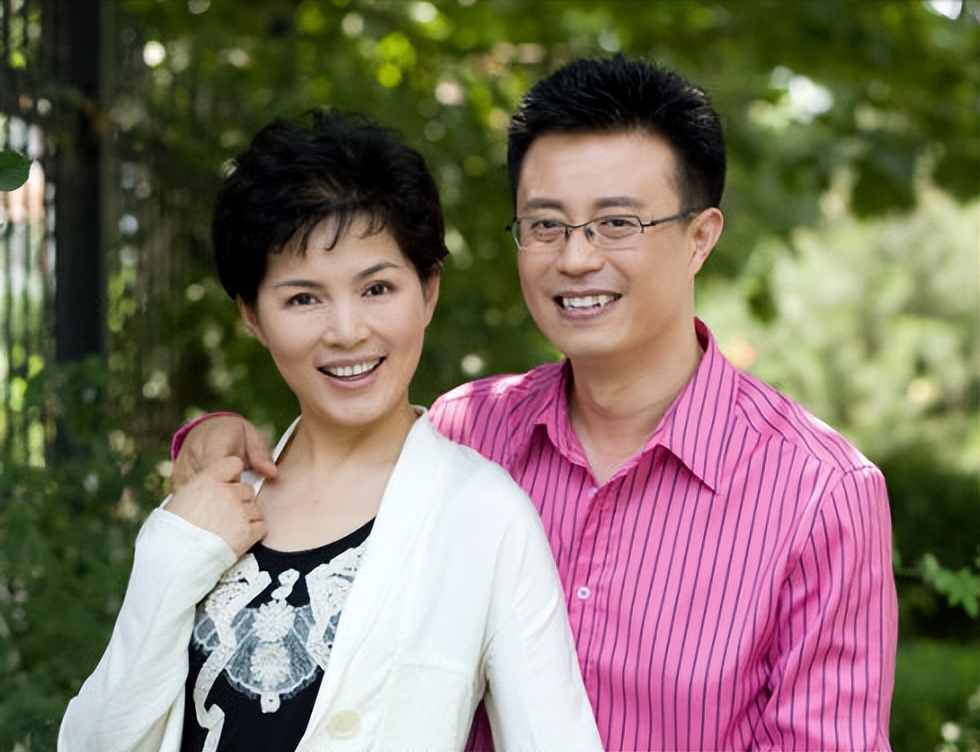 白燕升妻子周佳,六级伤残丈夫不离不弃,40余岁冒险生二胎也幸福