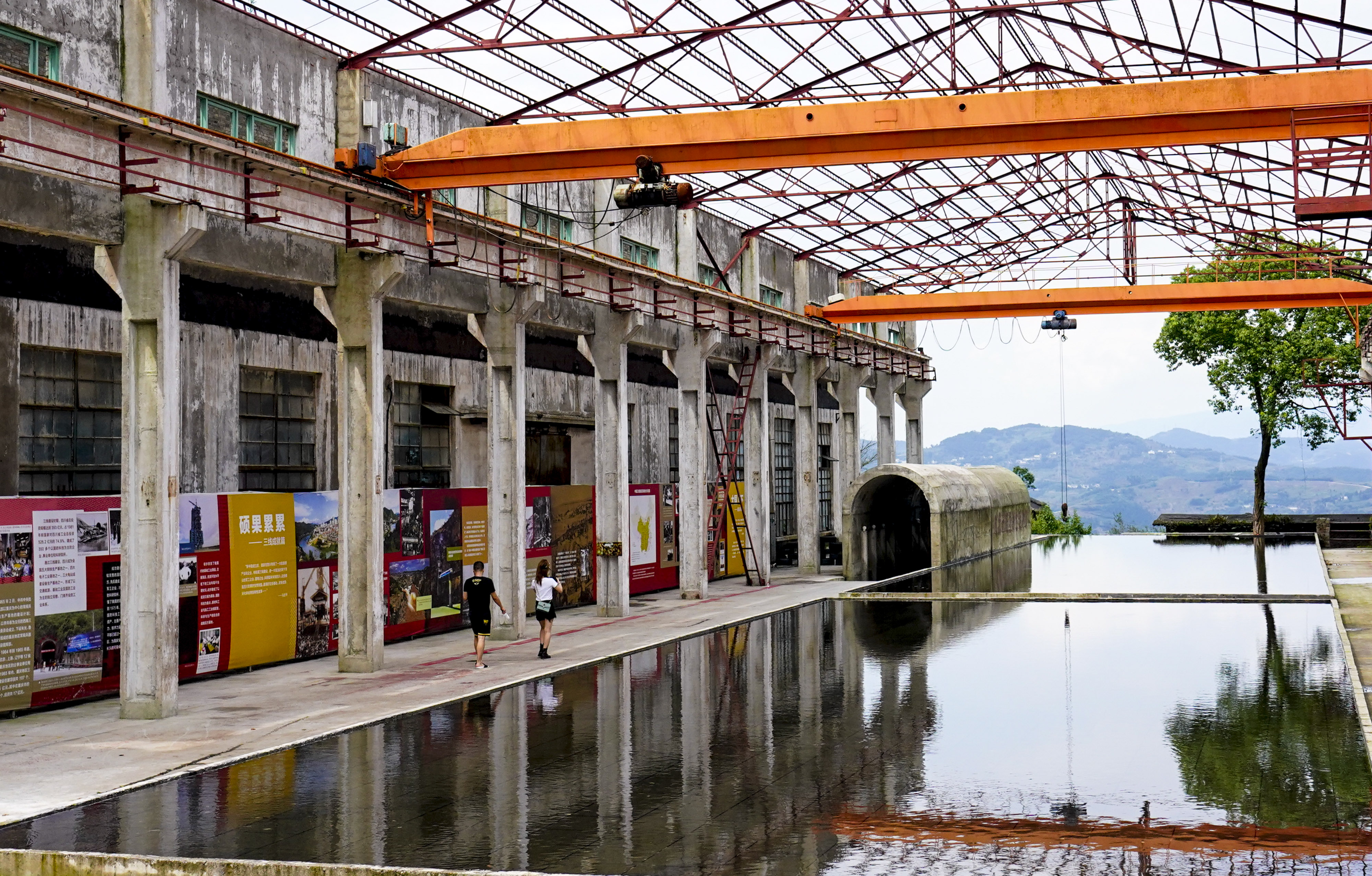 重庆涪陵区首个三线建设文旅融合主题小镇全面恢复试营业(3)