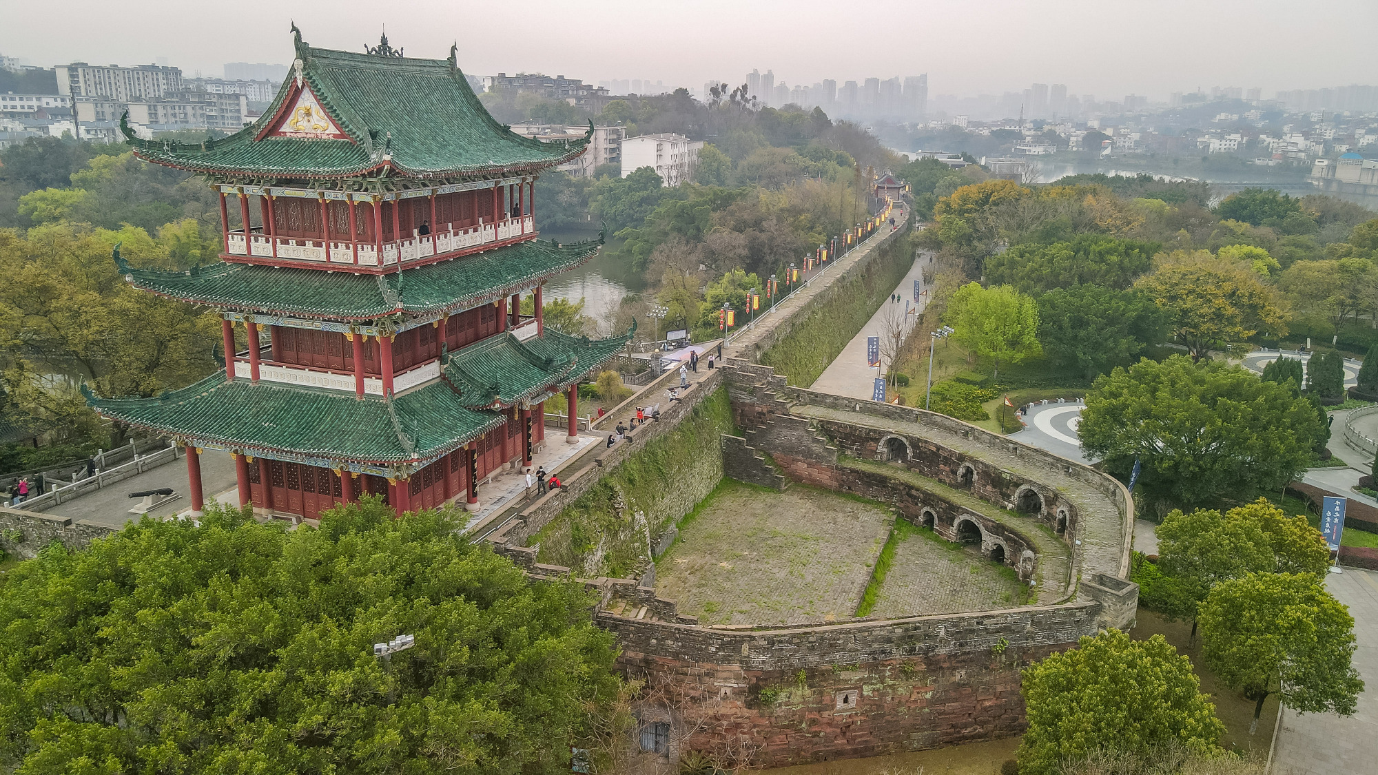 江西著名古迹八镜台,为孔子的后人所修建,至今已上千年历史