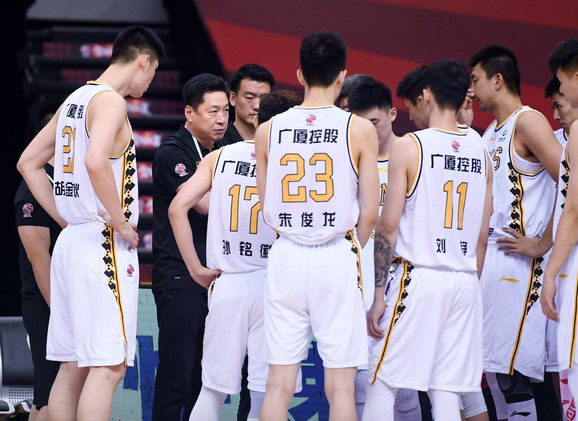 今日广厦队化身三分雨击落北京首钢!三分命中率达56%