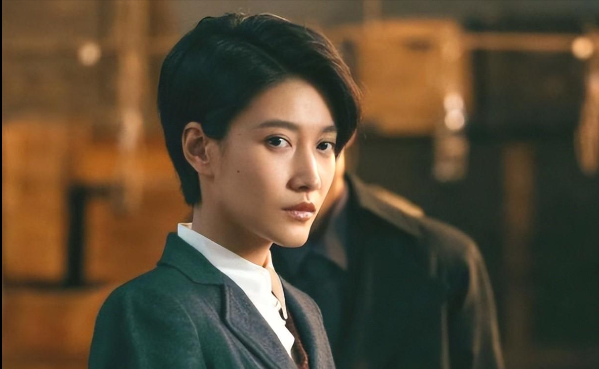 女演员的长相有多重要?看靳东新剧里的啜妮和王丽坤就知道了