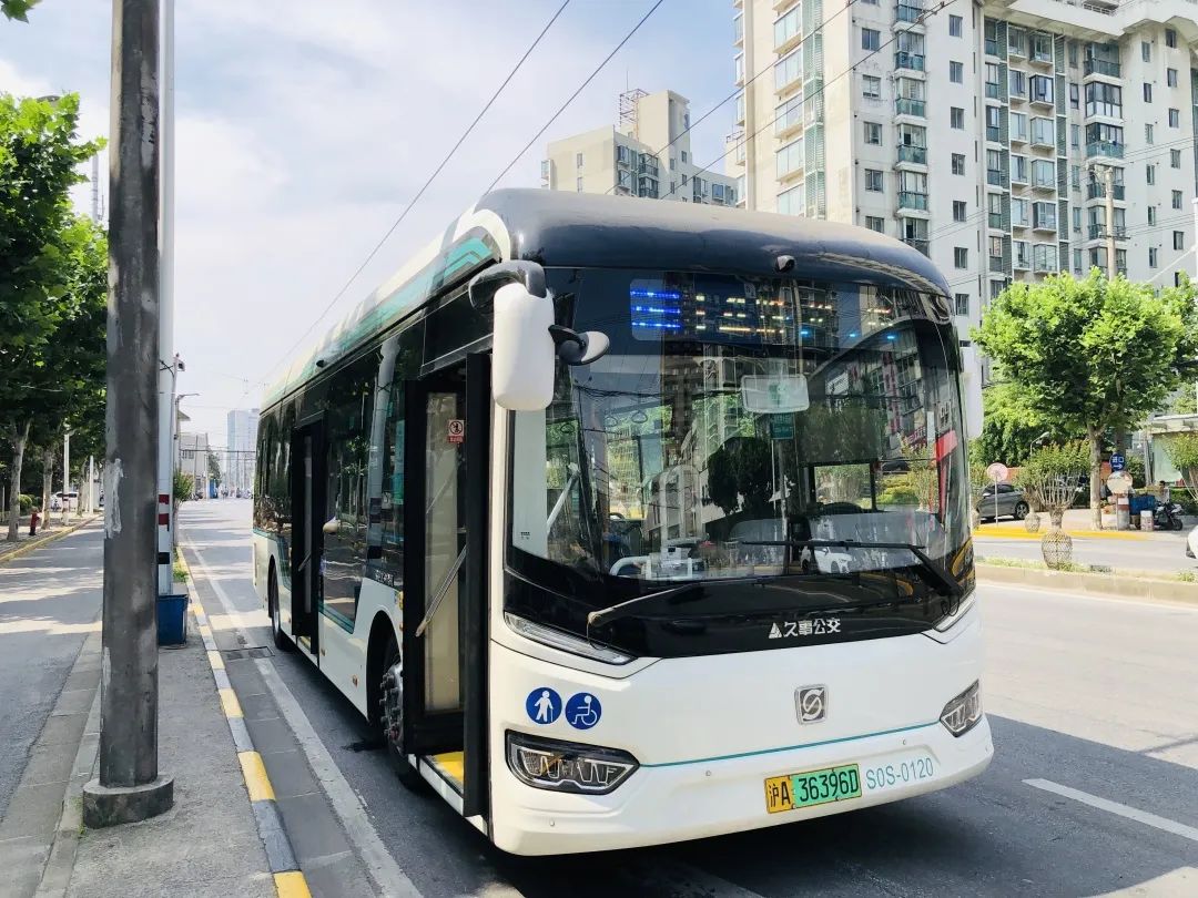 失主,公交14路急寻钻戒主人→上海杨浦2022-06-17 21:17上海关酌换