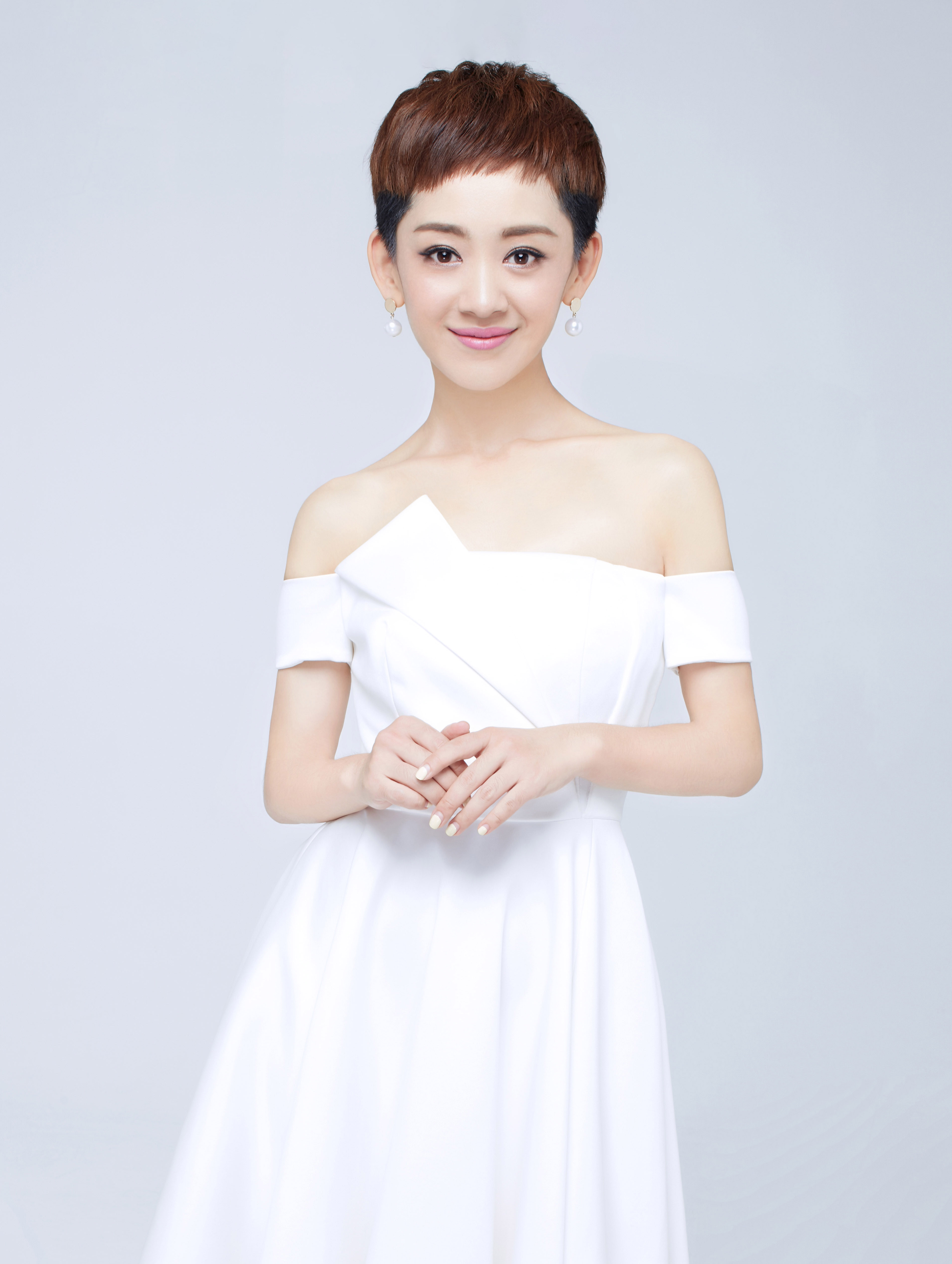 六公主主持人现状:蓝羽不及前任涂经纬,李蜜带货受冷,瑶淼幸福