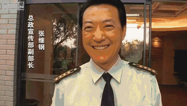 超一流的艺术家团队,其中包括了:解放军总政歌舞团团长张继刚和副团长