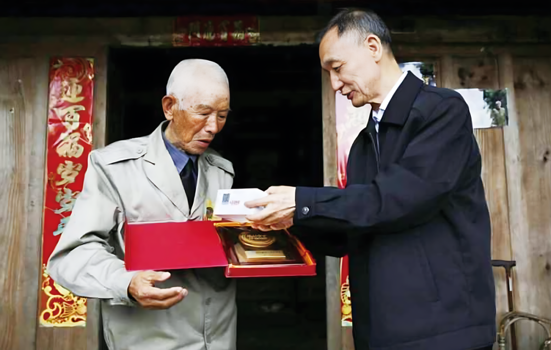 中有先锋兴邦志 激流砥柱亦巍然——中兴创始人侯为贵专访