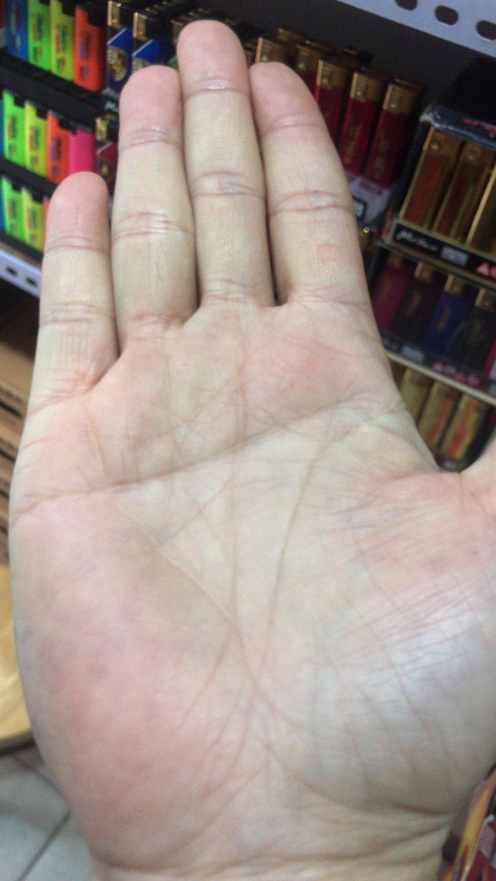 "掌心藏水,富贵之手",手掌心和富贵有关吗?老祖宗说得对不对