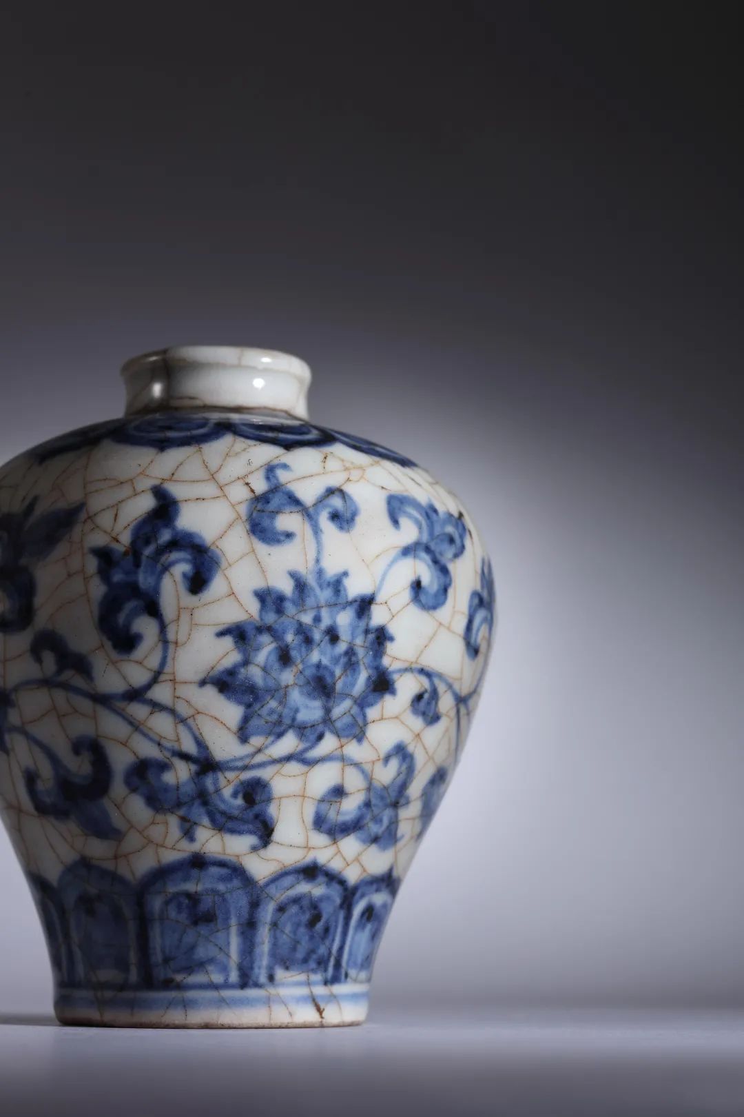 御窑佳品卓绝之姿明宣德御制青花缠枝莲纹小梅瓶乐赏