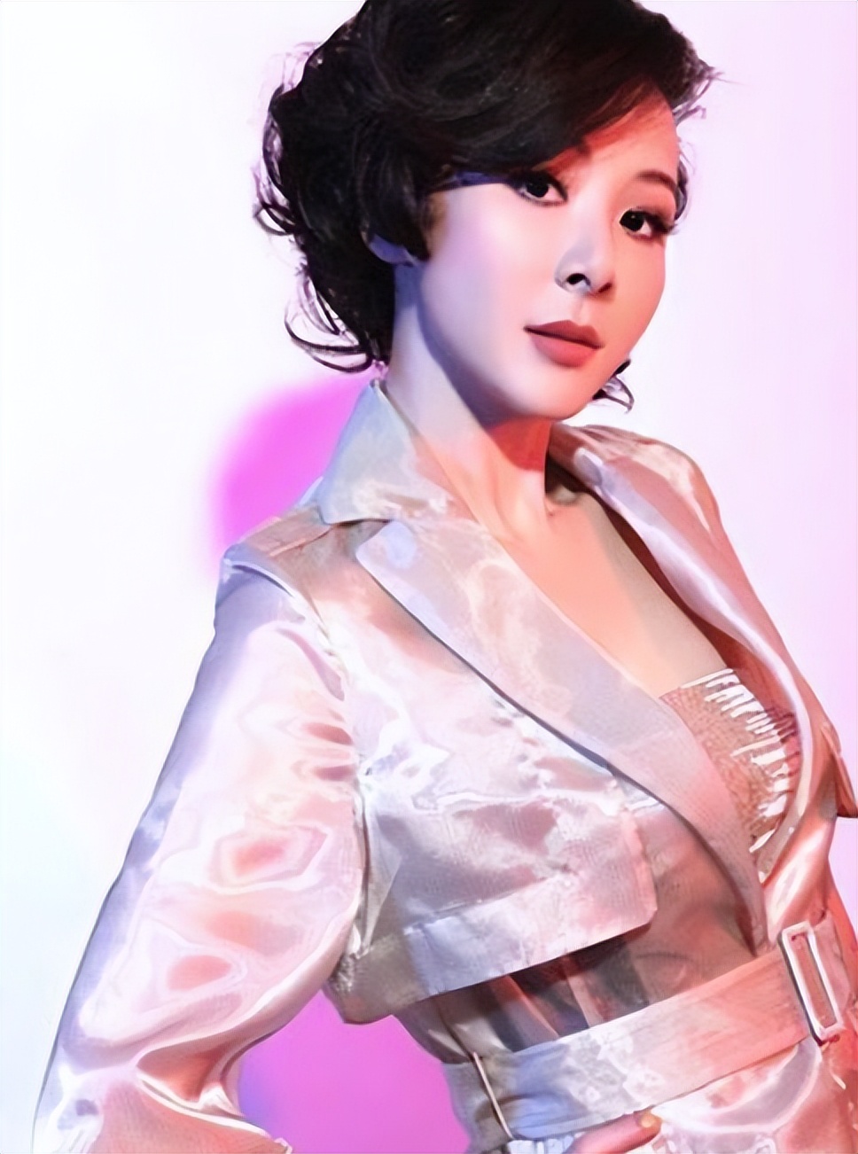 她是曾经的台湾第一大美人,如今55岁依旧单身,无人敢娶