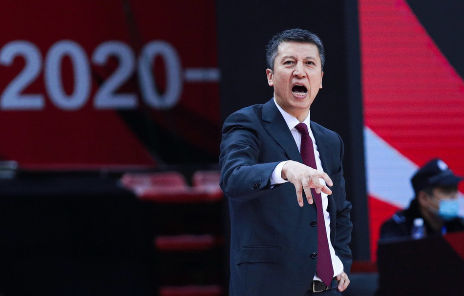 广州男篮目送cba2大黑马晋级,执教2大痼疾难愈!郭士强再被打脸