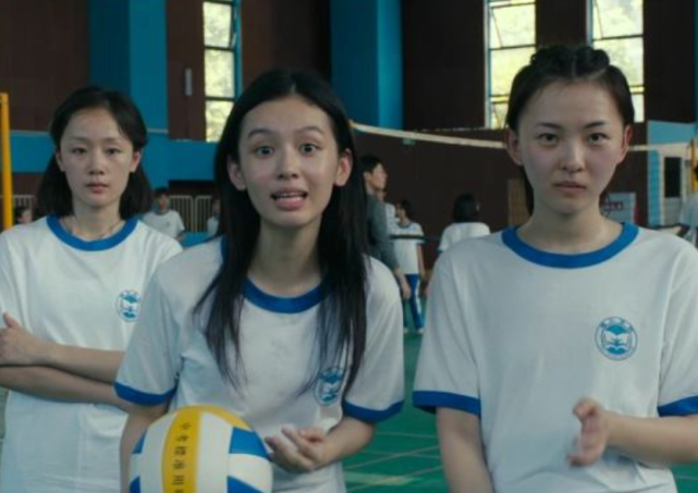 《少年的你》魏莱被推下楼梯怎么拍的?