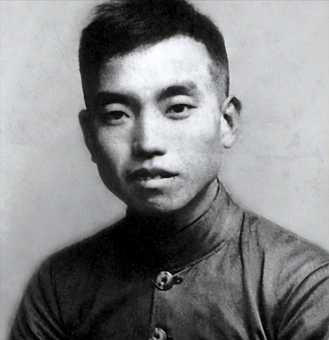 军团长肖克质问师长刘转连何时出战,刘转连:别急,等会吃饱再说