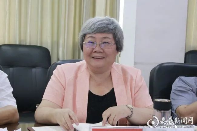 石艳萍:建立健全制度 做到规范履职