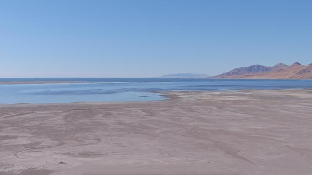 西半球最大咸水湖 美国大盐湖已达历史最低水位