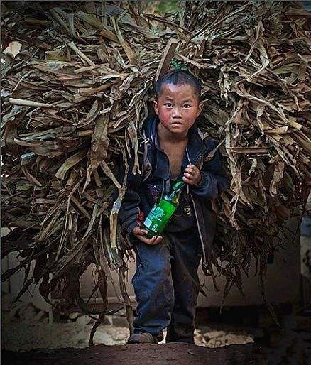 还记得两年前的冰花男孩王福满吗?曾因一张照片爆火,如今怎样了