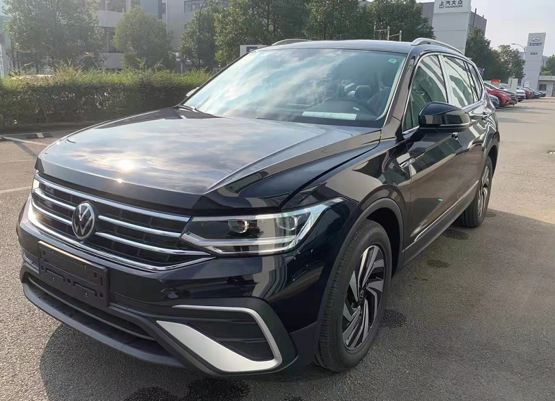 实拍大众途观l:黑武士外观,2.0t动力,内饰精良,优惠满意吗?