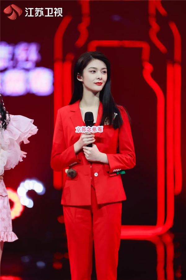 《蒙面唱将猜猜猜》第五季圆满收官 猜评团巧妙破局获六连揭战绩