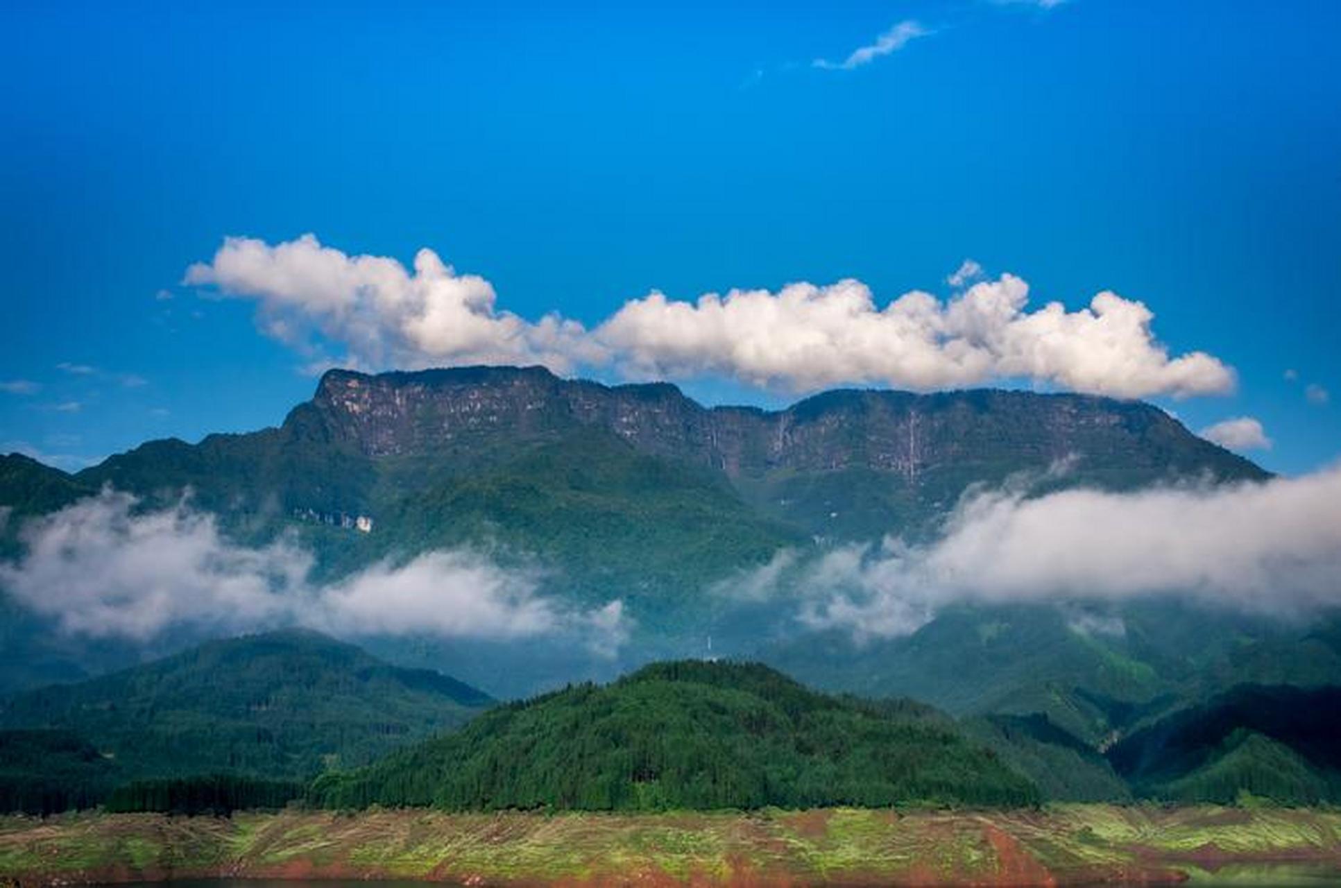 四川瓦屋山风景区简介图片